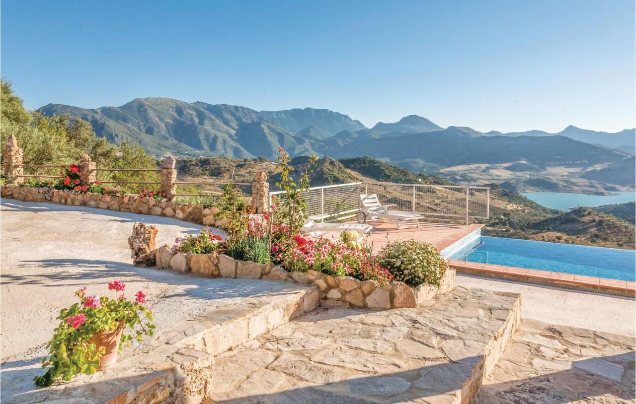 Awesome Home In Cadiz With Swimming Pool El Gastor Buitenkant foto